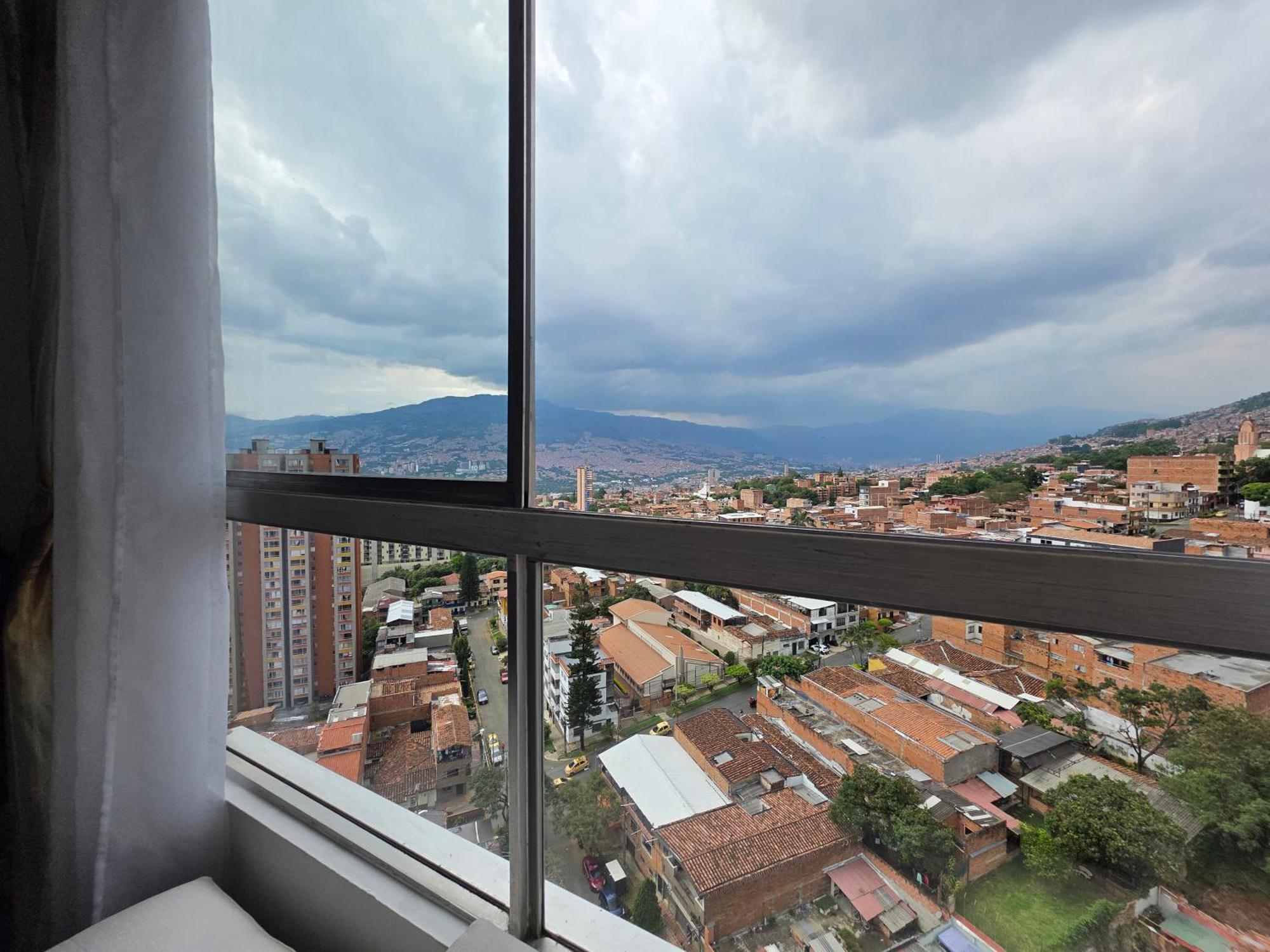Apartamento Vistas Lindas Cerca Centro Medellín Exteriér fotografie